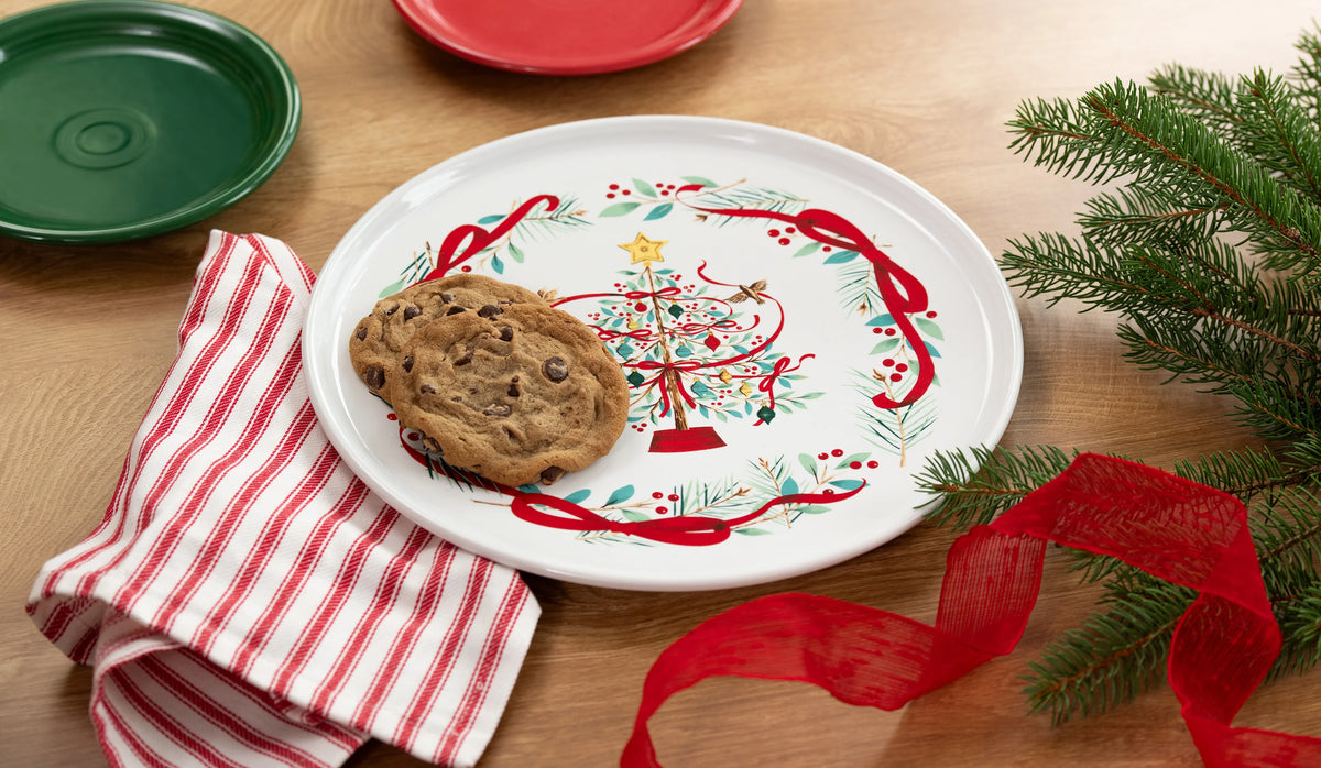 Holly Berry Christmas Tree 12 Inch Round Baking and Serving Platter
